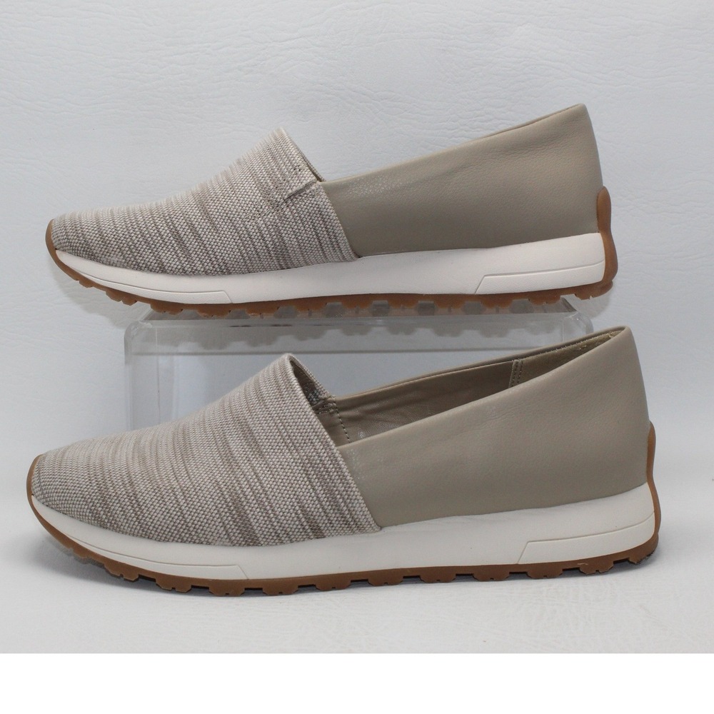 Baretraps Gennie Womens 9.5M Taupe Knit Slip On Sneakers BT-82411184-002-225